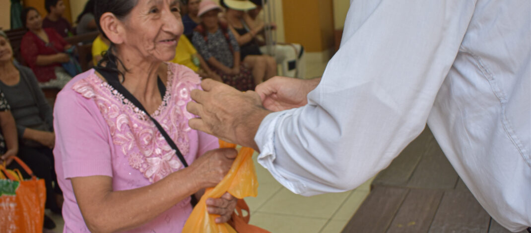 Asociación Horizonte Euroasia entrega donación de carne a 50 familias de El Agustino